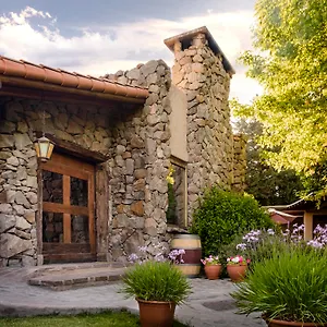 Lares De Chacras Hotel